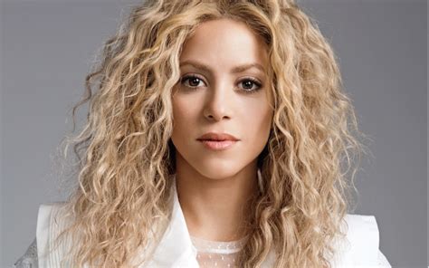 what age is shakira