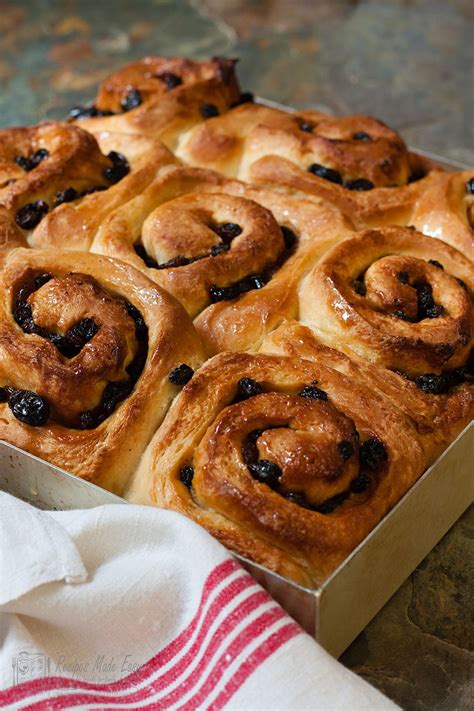 what are chelsea buns
