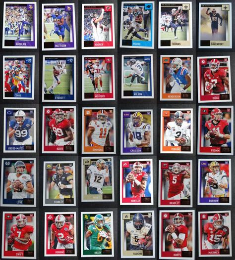 what are football cards