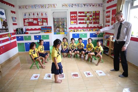 what are some examples of activities in a classroom
