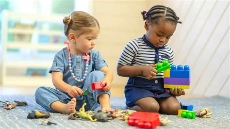 what are some examples of parallel play