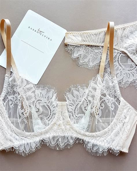 This What Bra Should You Wear Wedding Dress Shopping Trend This Years