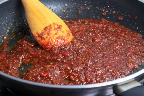 what can you use instead of sambal paste