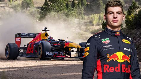 what car does max verstappen drive in f1