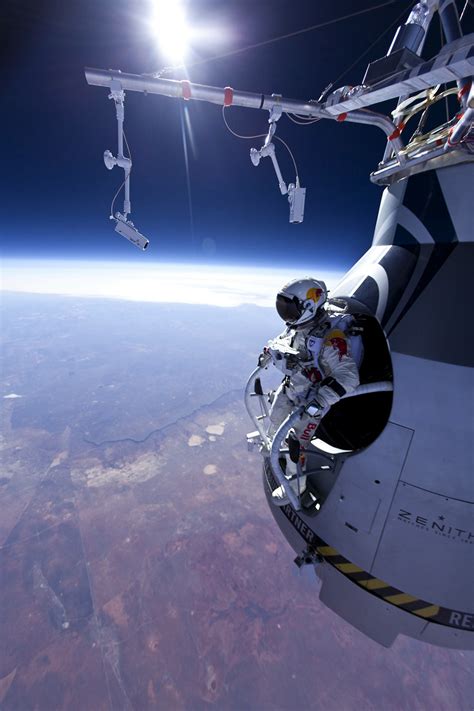 what caused felix baumgartner to accelerate