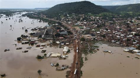 what caused the 2011 floods in nigeria