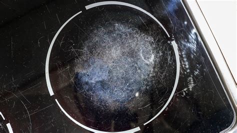what causes a ceramic cooktop to crack