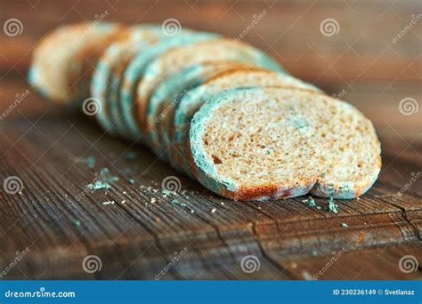 What Causes Bread To Stale