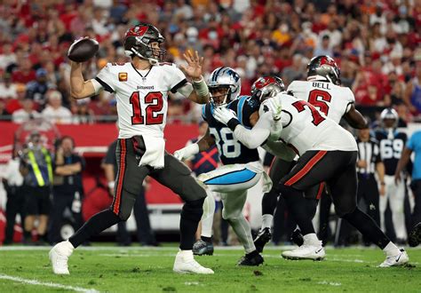 what channel is the tampa bay buccaneers on sunday