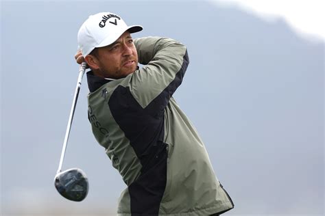 what clubs does xander schauffele play