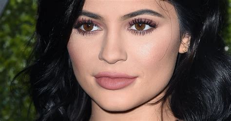 what color are kylie jenner's eyes