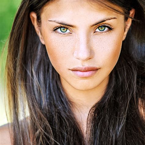  79 Gorgeous What Color Goes Best With Brown Hair And Green Eyes For Short Hair