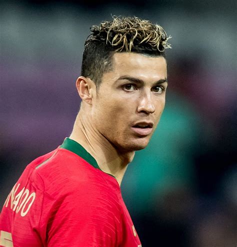 what color hair does ronaldo have