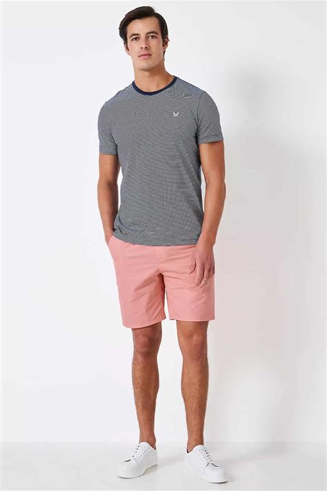 what color to wear with pink shorts men