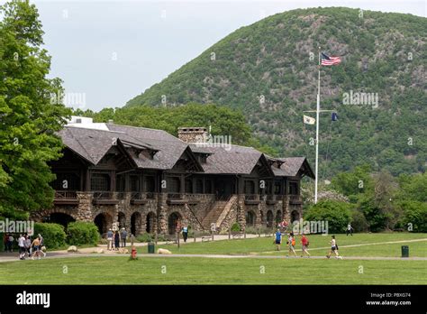 what county is bear mountain ny in