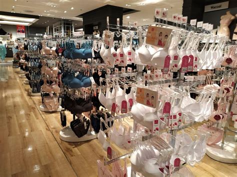 what department stores sell wacoal bras