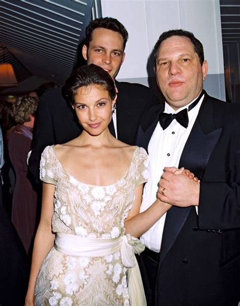 what did harvey weinstein do to ashley judd