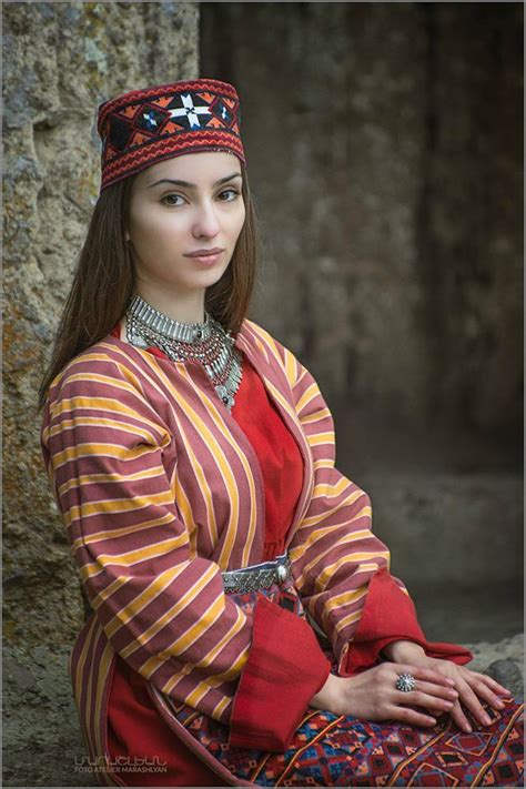 what do armenian people look like