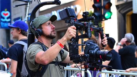 what do camera operators do