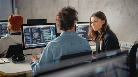 what does a computer programmer make