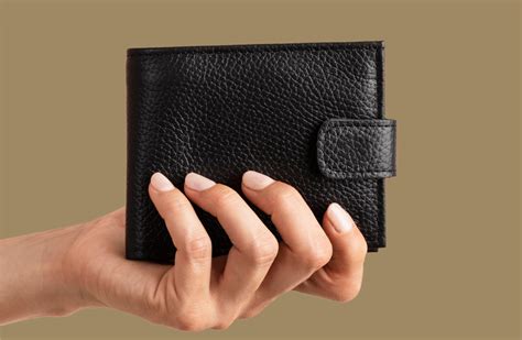 What Does A Mean Wallet