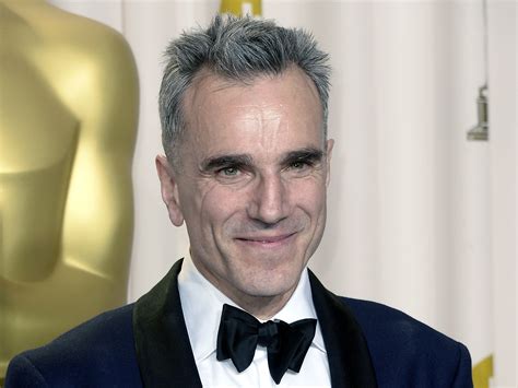 what does daniel day lewis do now