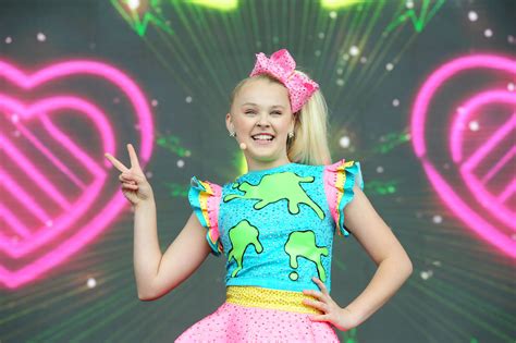 what does jojo siwa call her fans