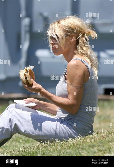 what does pamela anderson eat