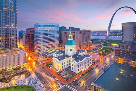 what does saint louis look like