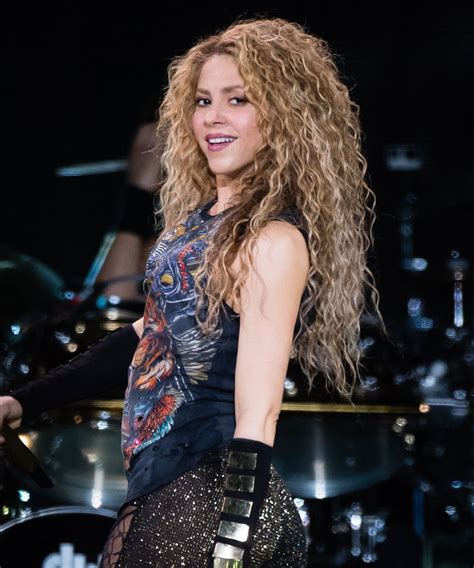 what does shakira not like to do