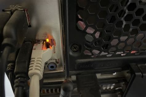 what does the orange light on my ethernet port mean