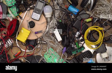 What Electronics Can Go In The Trash