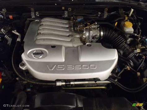 what engine does a nissan pathfinder have