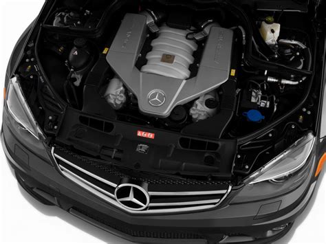 what engine is in the c63 amg 2010