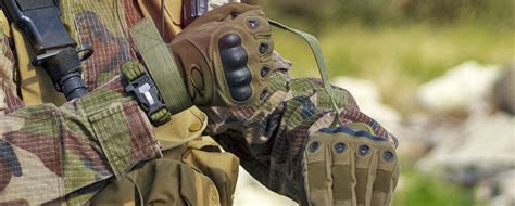 what gloves do special forces wear