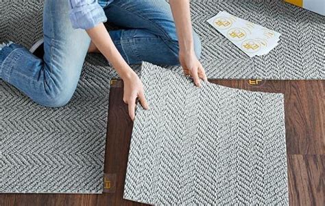 what glue to use on carpet tiles