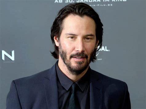 what happened to keanu reeves face