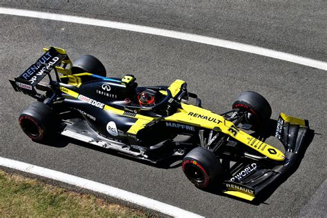 what happened to the renault f1 team