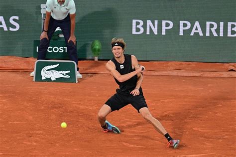 what happened to zverev at the french open