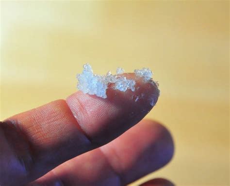 what happens if you touch silica gel