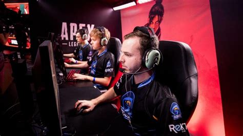 What Headset Does Huskers Use