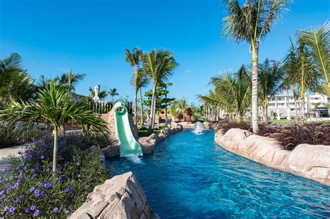 what hotels have a lazy river in punta cana