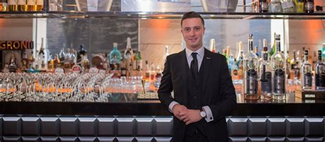 What Is A Assistant Bar Manager