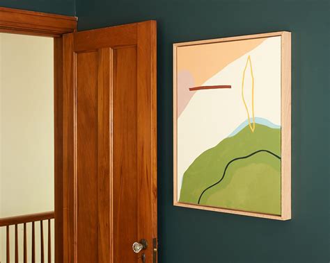 what is a canvas float frame