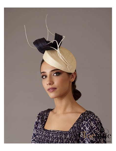 Unveiling the Fascinator: A Detailed Look at What Is a Fascinator