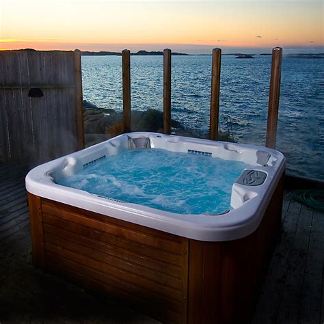 What Is A Jacuzzi Spa