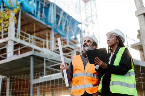 what is a project engineer in construction