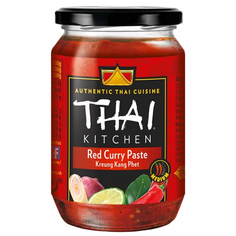 what is a red curry paste