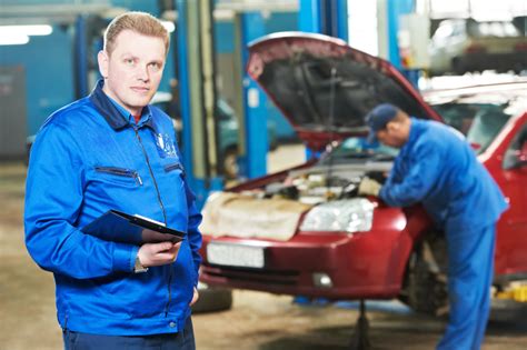 what is a shop foreman in automotive