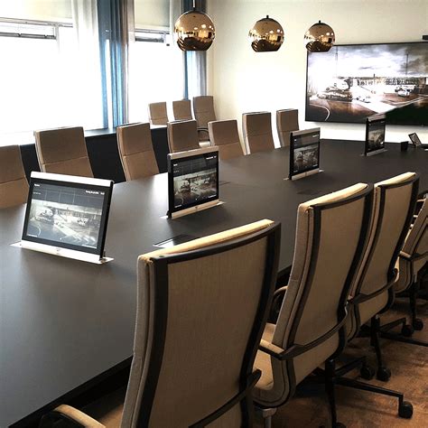 What Is A Table Screen